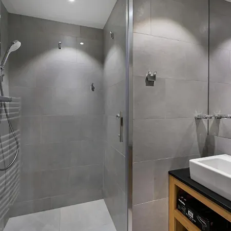 Lou Rei - 3 Pieces Pour 6 Personnes 404 Apartment